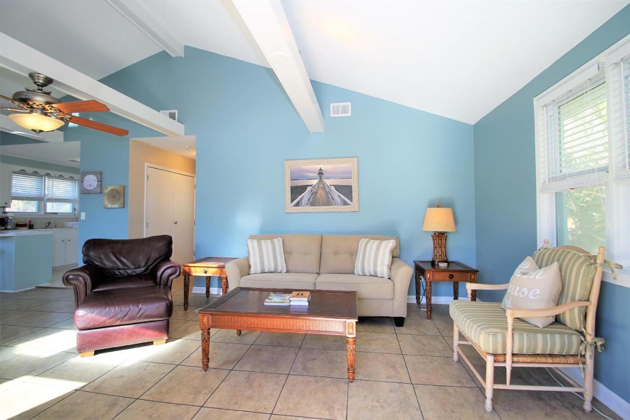 Salty Shack Unit C - Salty Shack - Dog Friendly Home - Across From The Beach - Central Location! Folly Beach Kültér fotó