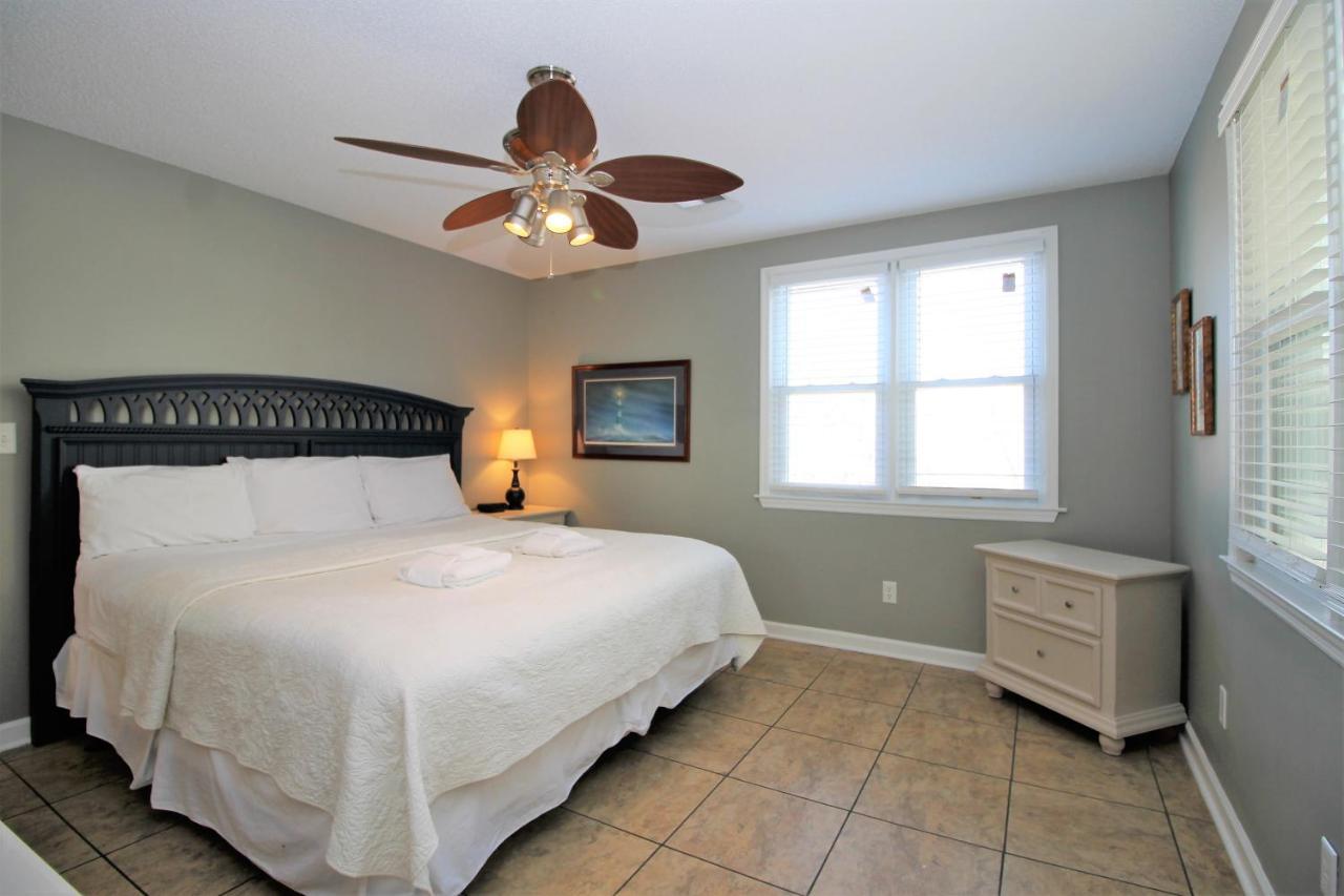 Salty Shack Unit C - Salty Shack - Dog Friendly Home - Across From The Beach - Central Location! Folly Beach Kültér fotó